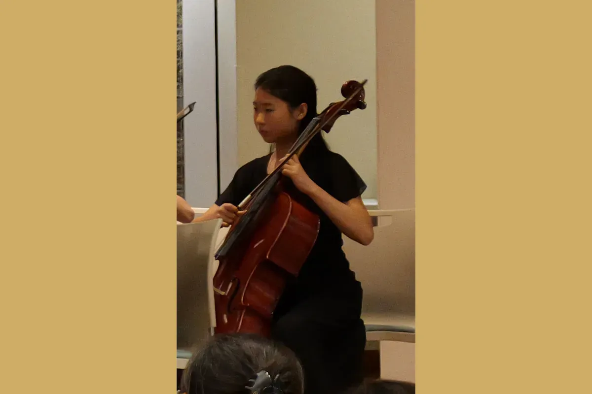 Alina A. — view 2